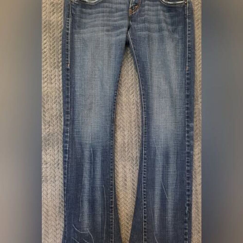 Levi's Women's Medium Wash Flare Jeans